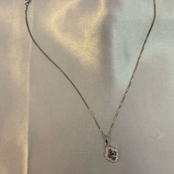 mystic topaz pendant necklace on a 925 chain - Picture 4 of 6